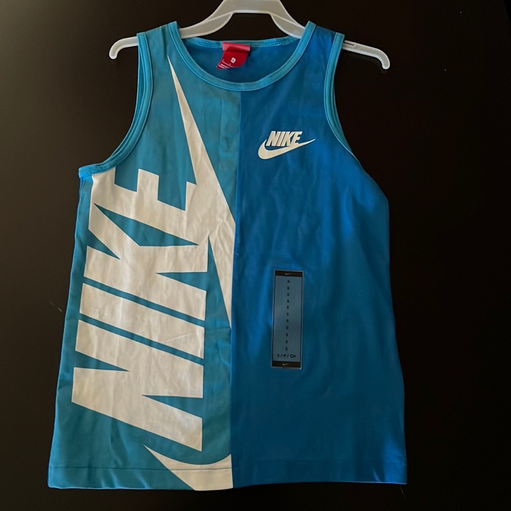 Nike tank top